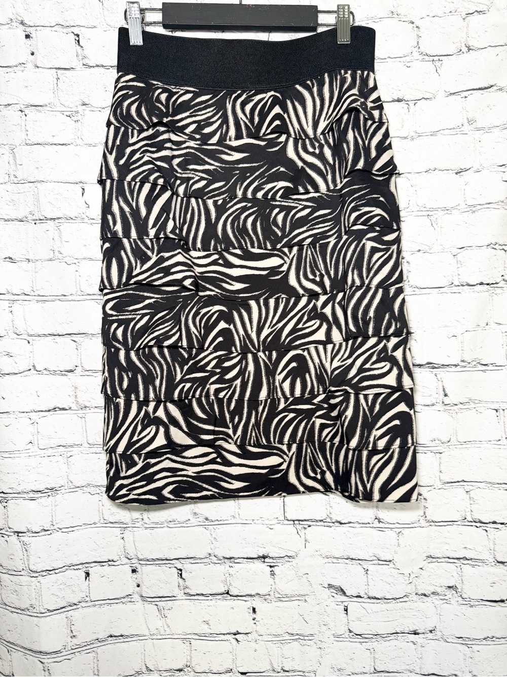 Alfani zebra print skirt. Size 2